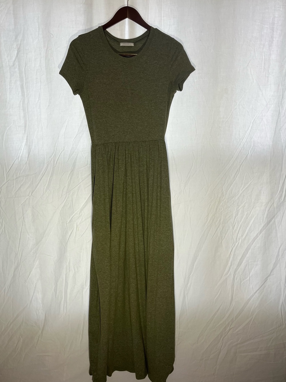 Reborn Olive Green Short-Sleeve Maxi Dress